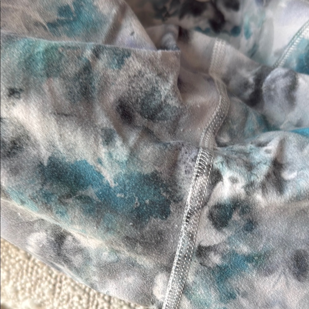 Lululemon Patterned and Black Leggings - Picture 5 of 5